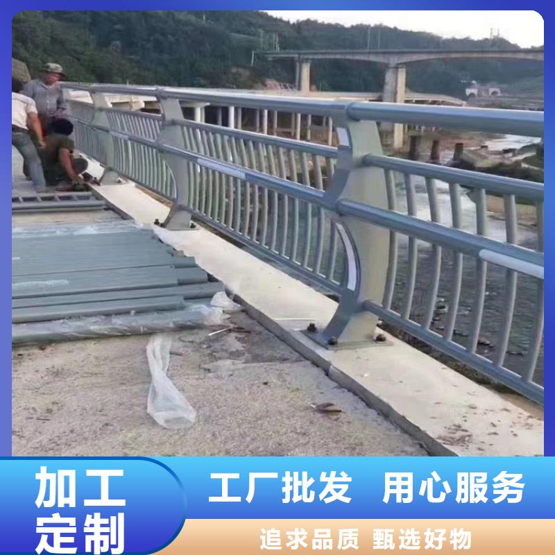 高速道路防撞护栏展鸿护栏厂家长期承接