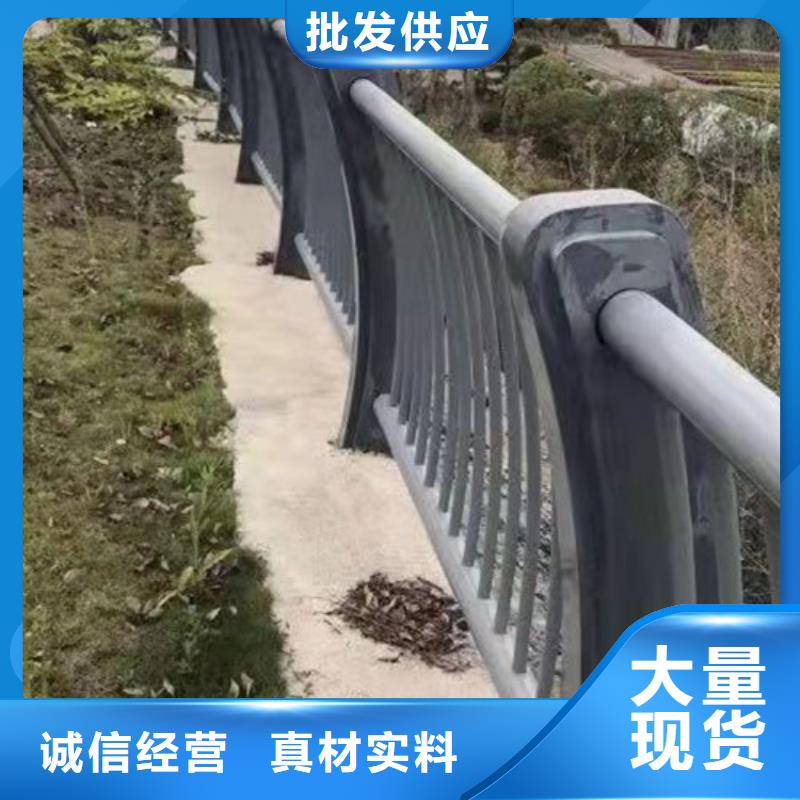 立柱道路防撞护栏用心提升细节