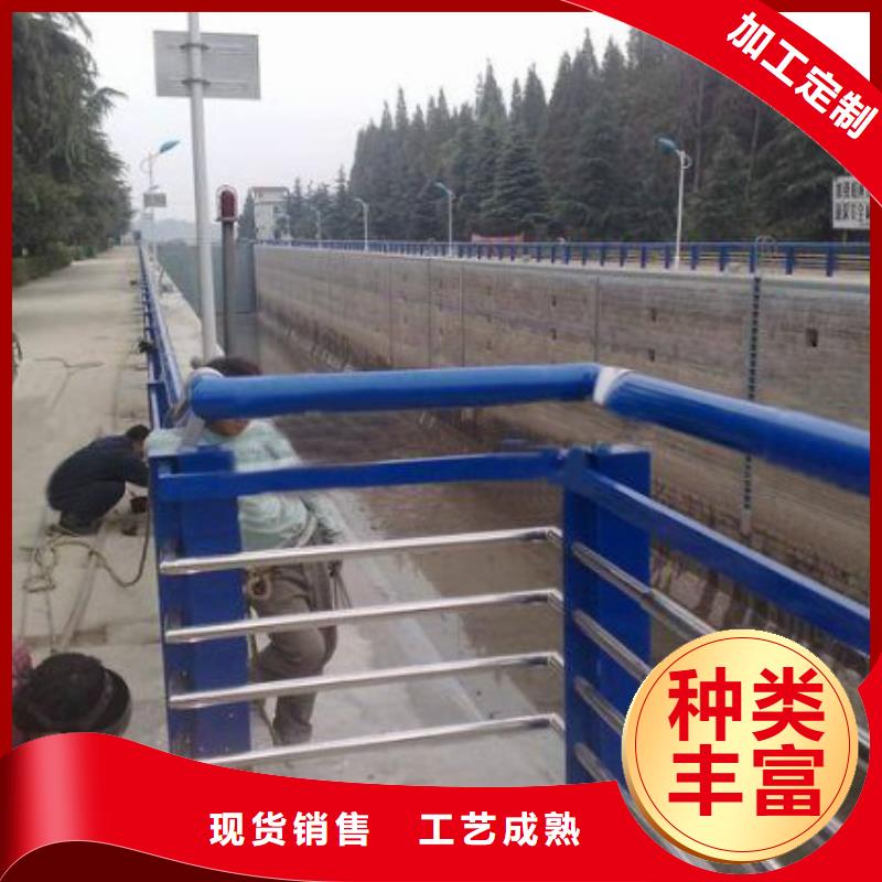 道路防撞护栏图片