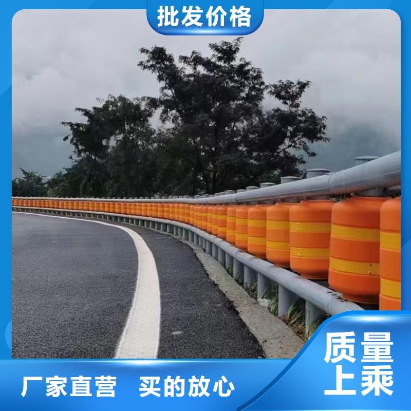 常年供应波形公路护栏厂家