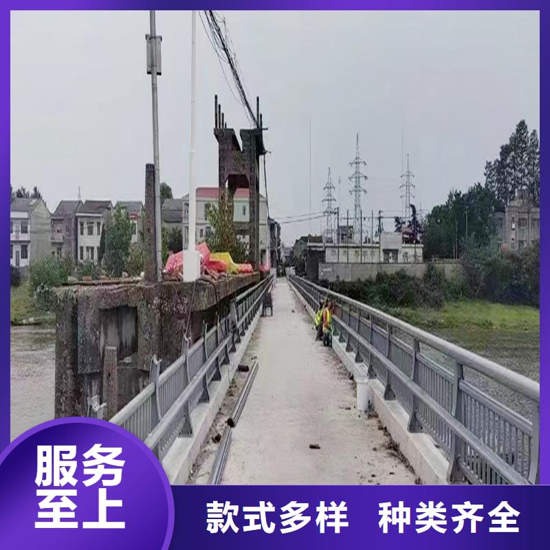 Q355B河道桥梁栏杆安装实力见证桥梁护栏